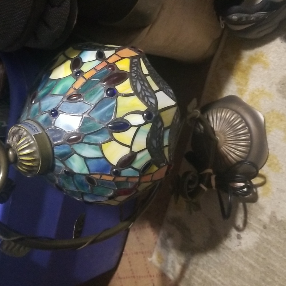 Tiffny style stained glass lamp dragonfly